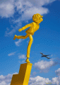 Macierewicz---Statuetka-ODLOT-animated.gif