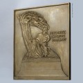 Pomnik Szopena relief kwadrat 3.jpg